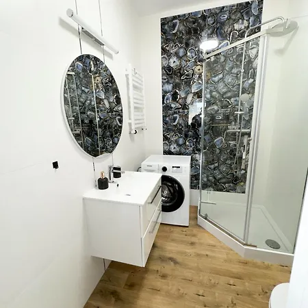 Nikola Apartment